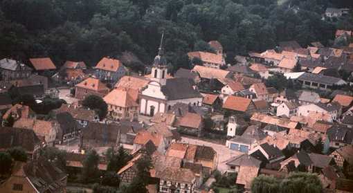 Vue aerienne de Sierentz (Photo P.B. Munch)